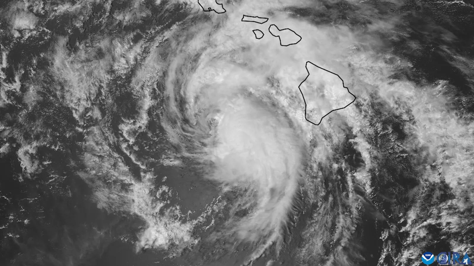Hurricane Hone passes the Hawaiian Islands in 2024, in a NOAA satellite image